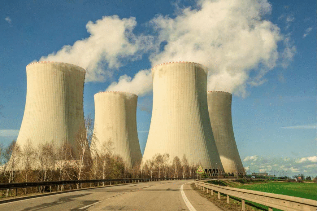 NUCLEARE = BOLLETTE PIÙ ALTE.